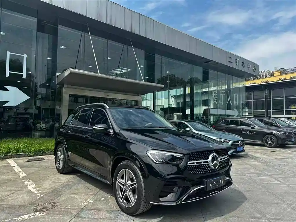 Mercedes-Benz GLE 2025 GLE 450 4MATIC Fashion фото 4