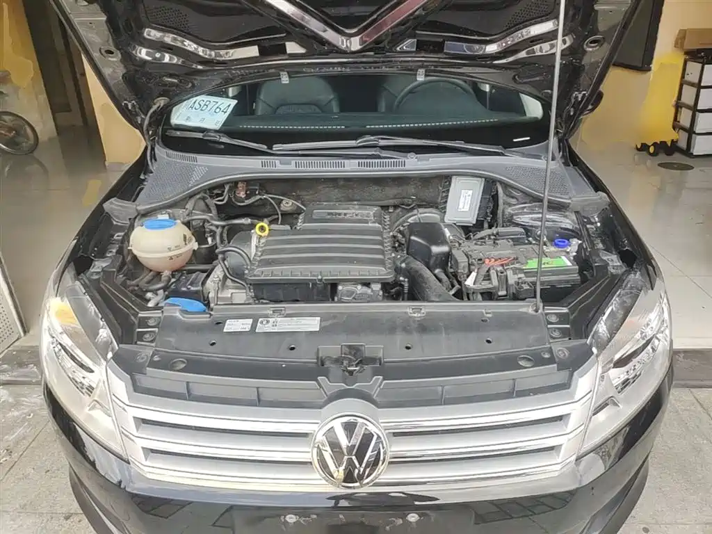 Volkswagen Santana 2013 1.6L Automatic Comfort Edition фото 20