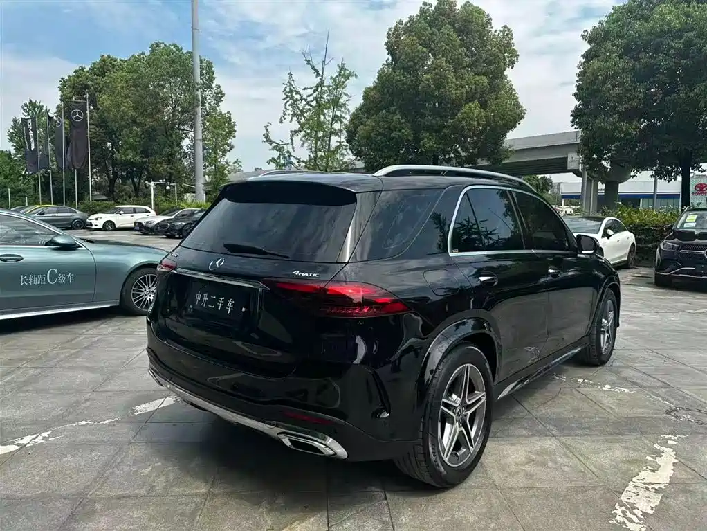 Mercedes-Benz GLE 2025 GLE 450 4MATIC Fashion фото 9