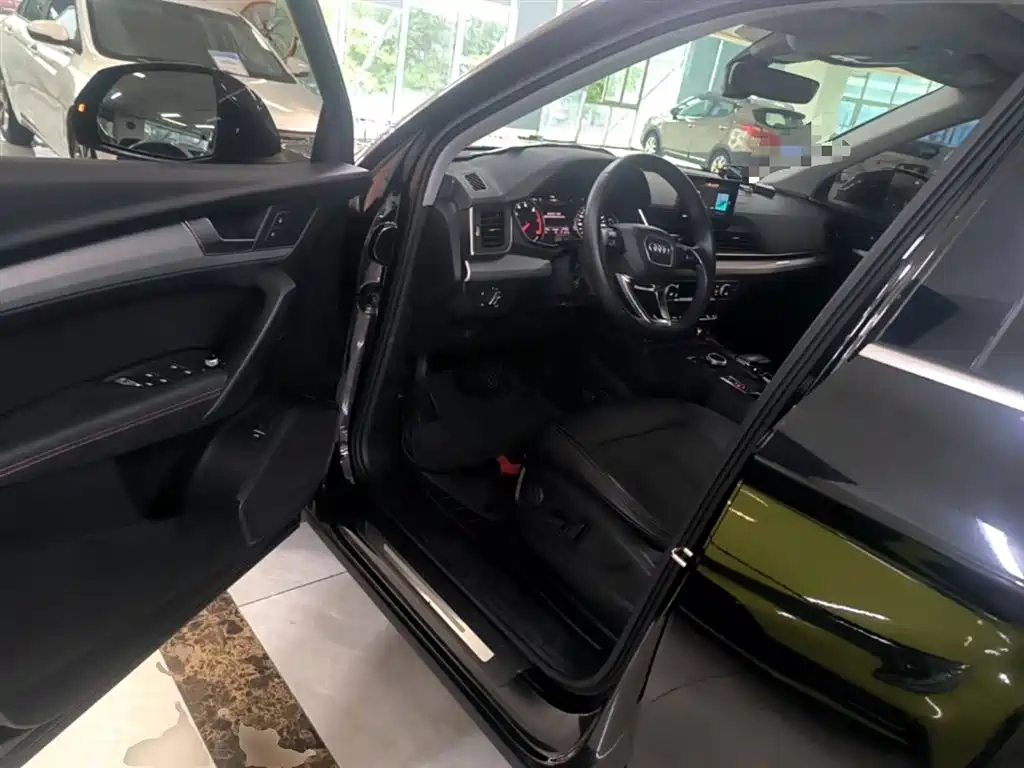 Audi Q5L 2020 Facelift 40 TFSI Honor Progressive фото 16