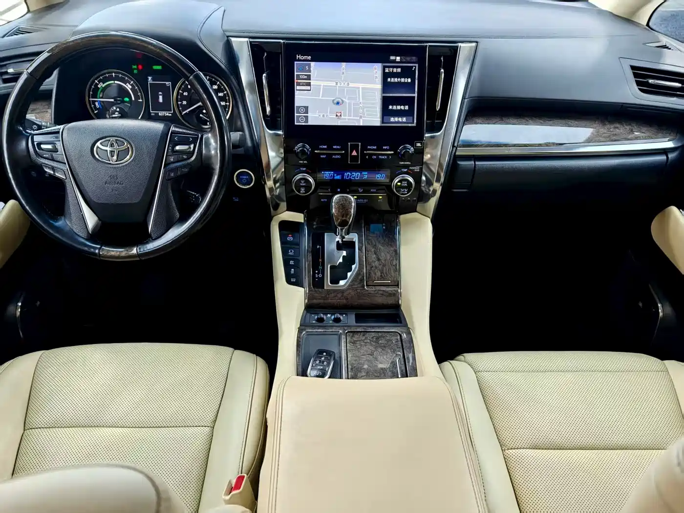 Toyota Vellfire 2020 Twin Engine 2.5L HV Premium Edition фото 5