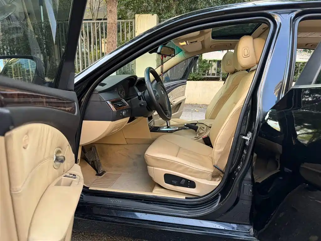 Фото 9 - BMW 5 Series