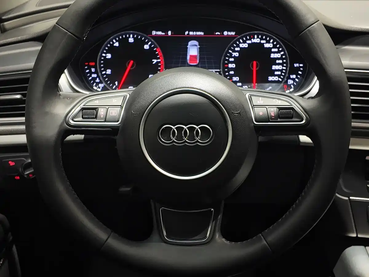 Audi A7 2012 3.0TFSI quattro Luxury Model фото 14