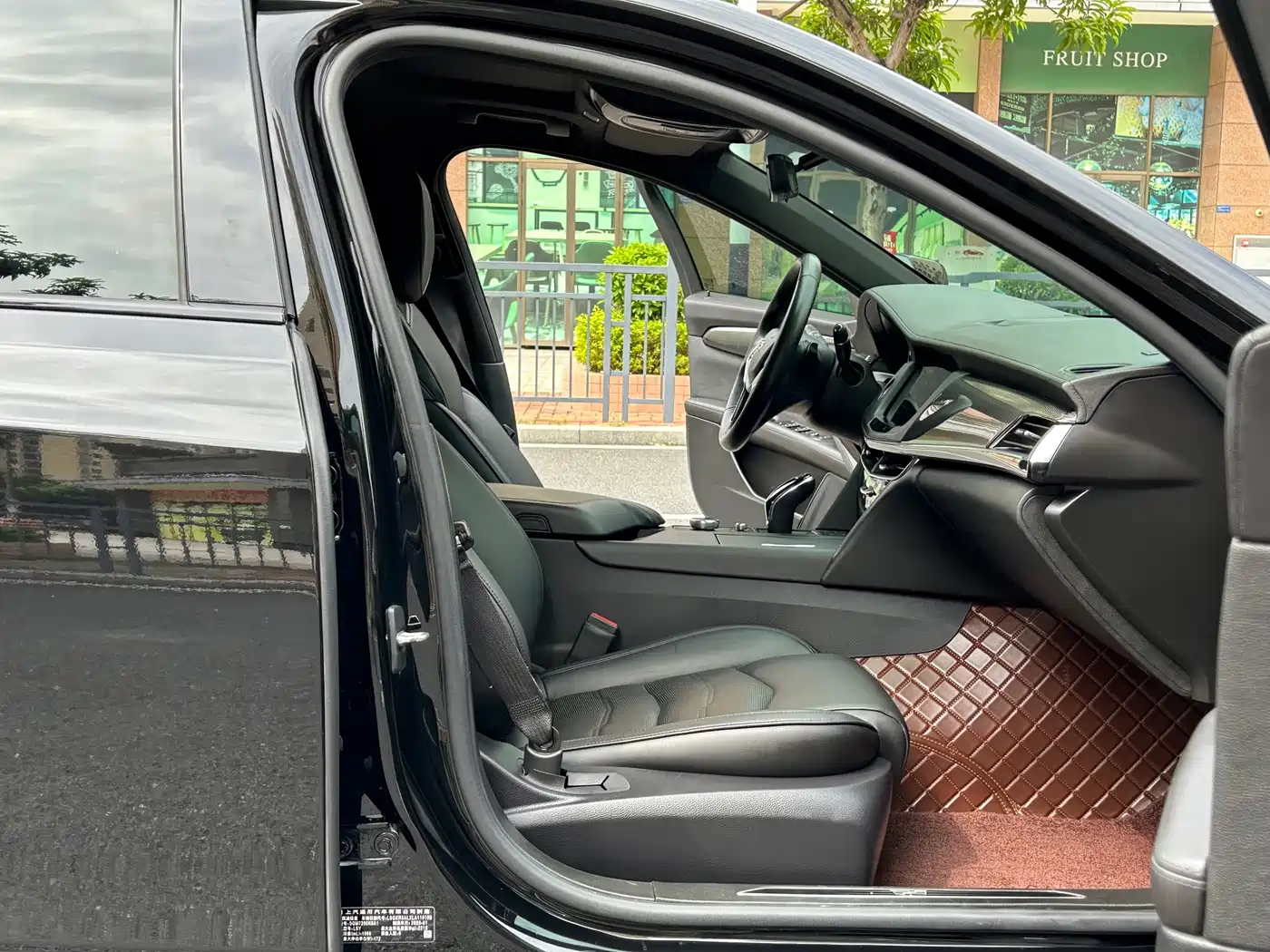 Фото 10 - Cadillac CT6