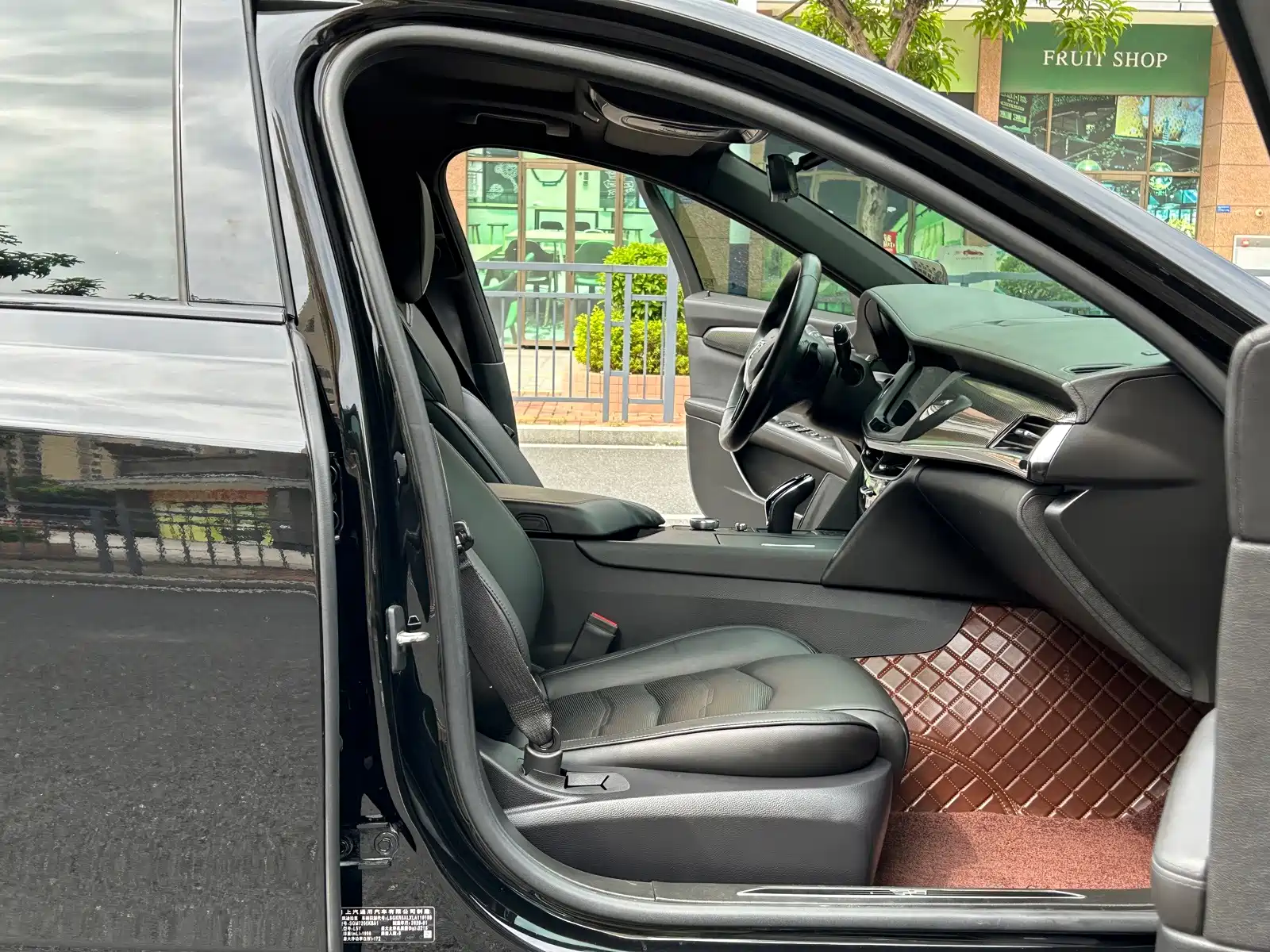 Фото 10 - Cadillac CT6