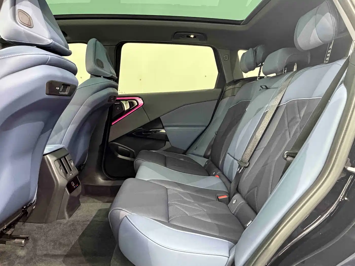 BMW X3 2025 xDrive30L Leading M Sport Package фото 17