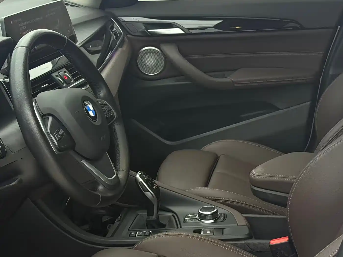 BMW X1 2022 sDrive20Li Fashion фото 17