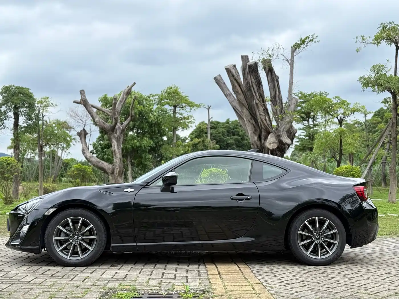 Toyota 86 2017 2.0L Manual Luxury фото 5