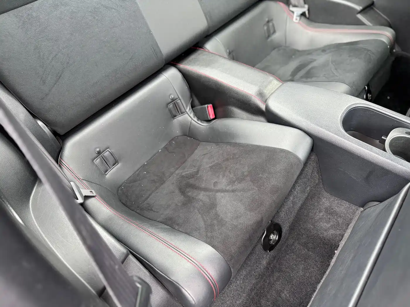 Toyota 86 2017 2.0L Manual Luxury фото 17