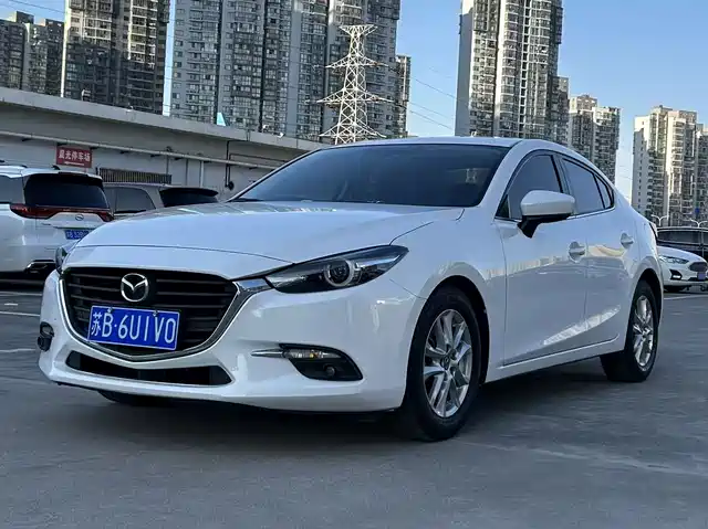 Mazda 3 Axela 2019