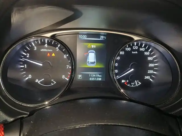 Nissan X-Trail 2014 2.0L CVT Comfort Edition 2WD — фото 4