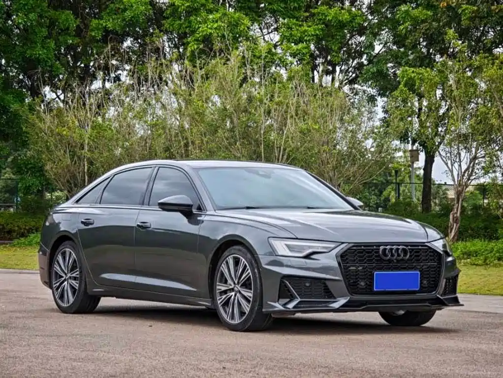 Фото 3 - Audi A6L