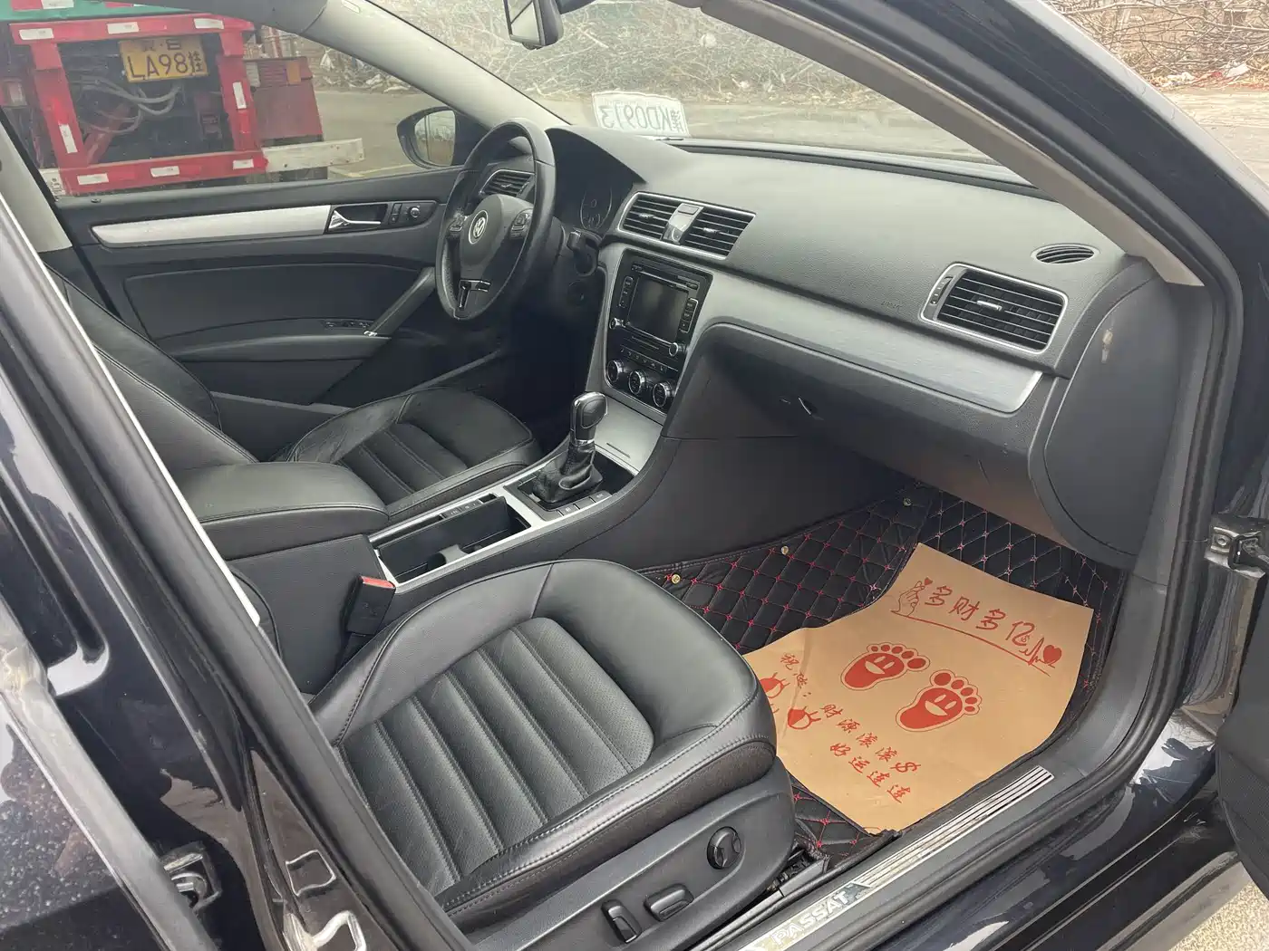 Volkswagen Passat 2014 1.8TSI DSG Executive Edition фото 7