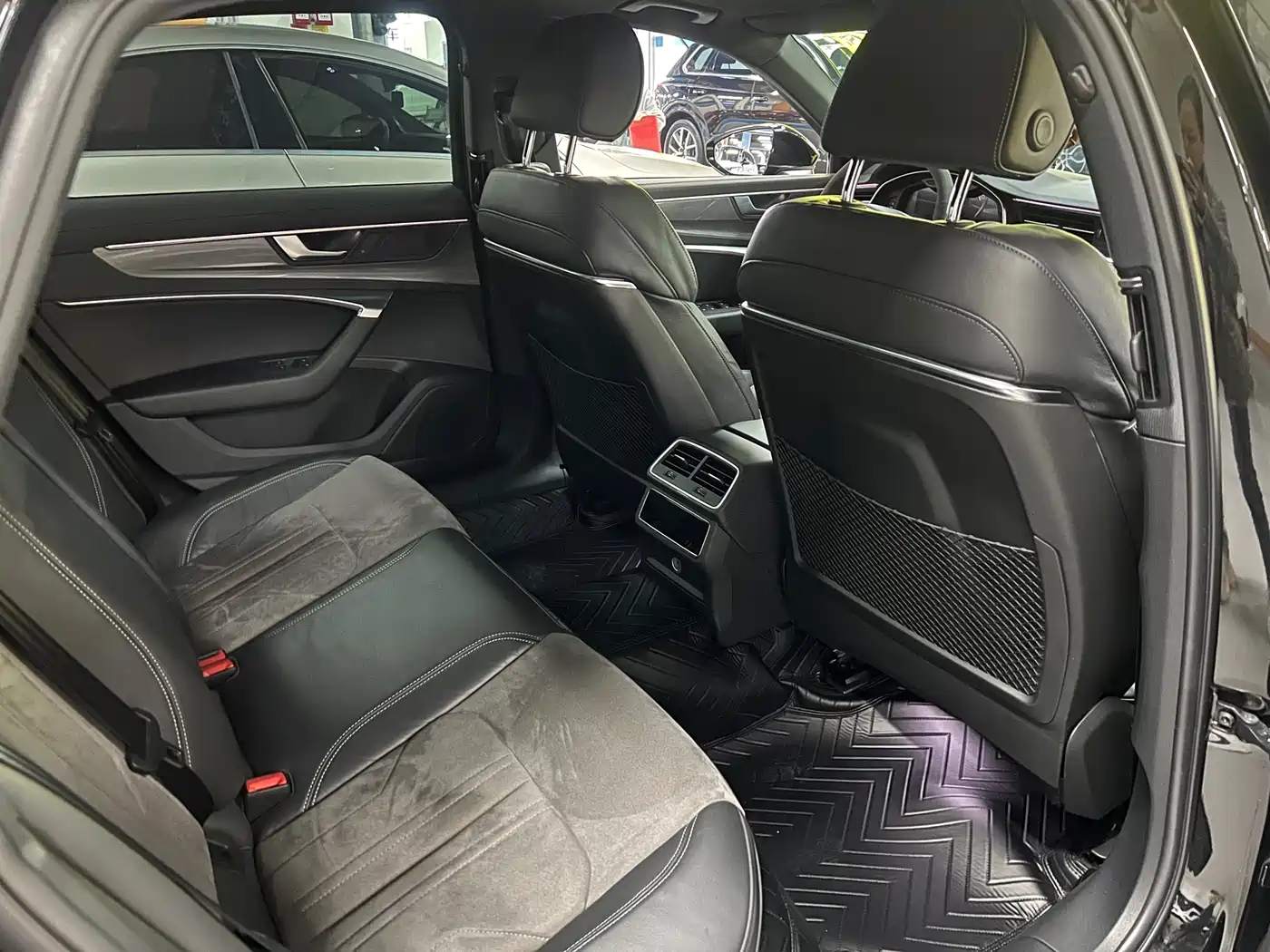 Audi A6L 2022 45 TFSI quattro Premium Dynamic фото 3