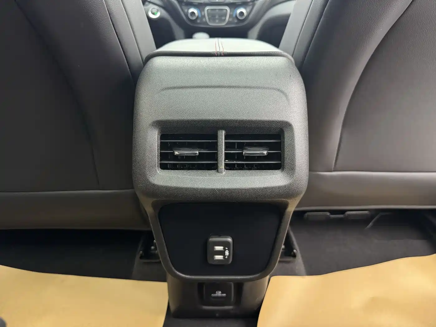 Chevrolet Equinox 2021 550T RS 4WD Intelligent Defender Edition фото 20