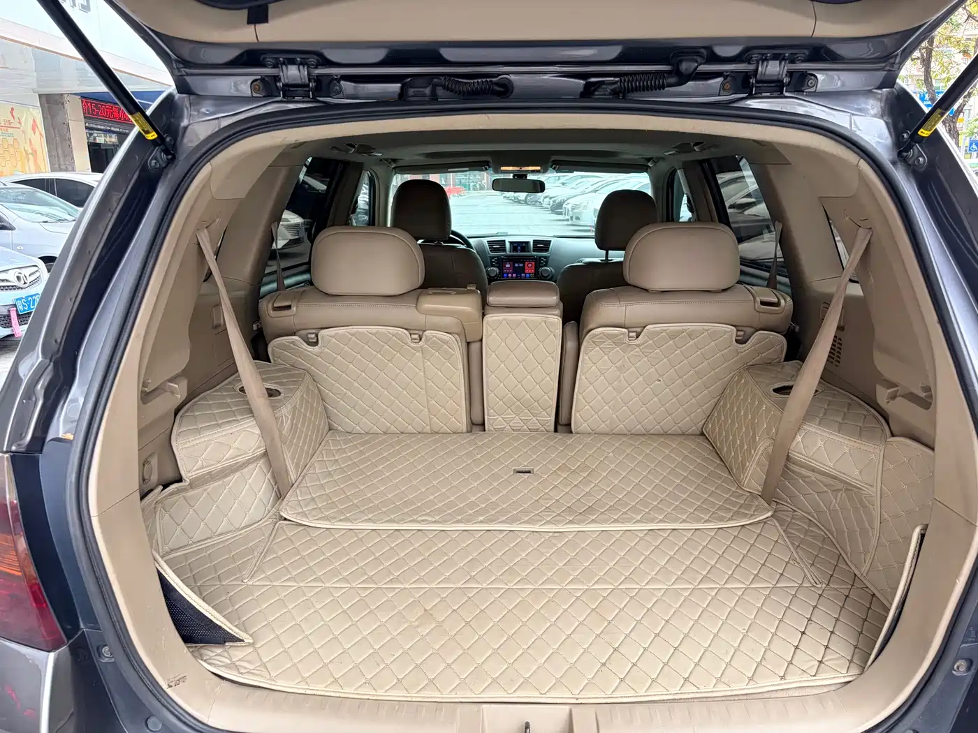 Toyota Highlander 2009 2.7L 2WD 7-seater Luxury Edition фото 15