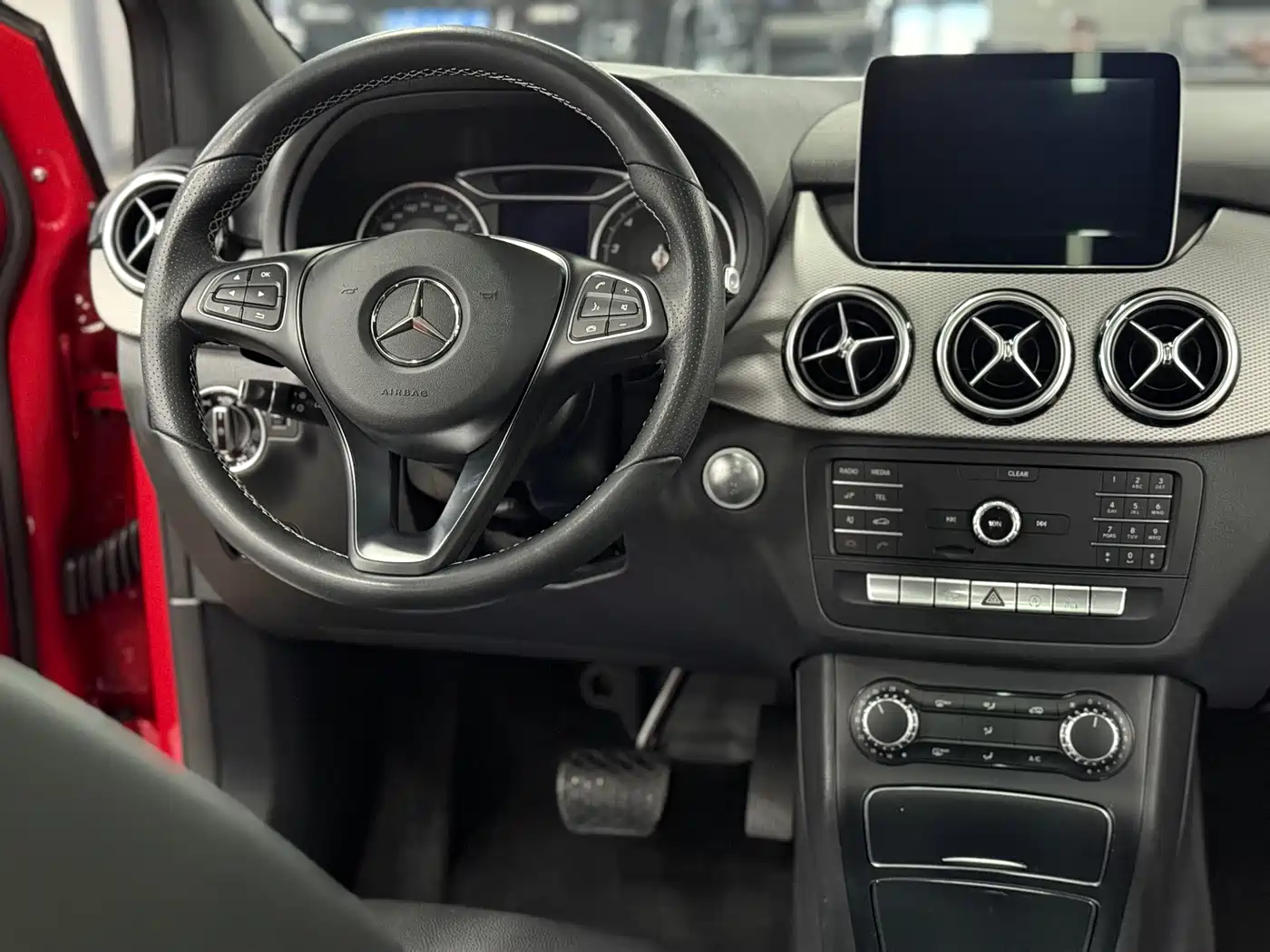 Mercedes-Benz B-Class 2017 B 200 Dynamic фото 16