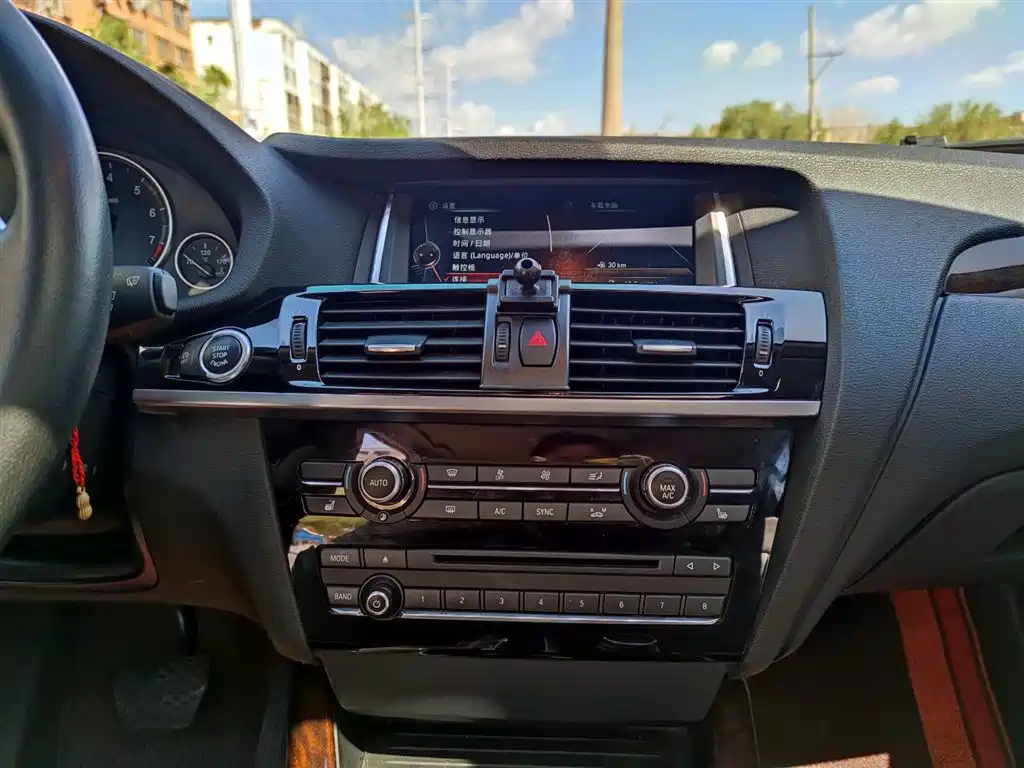 BMW X4 2014 xDrive20i X Design Package фото 13