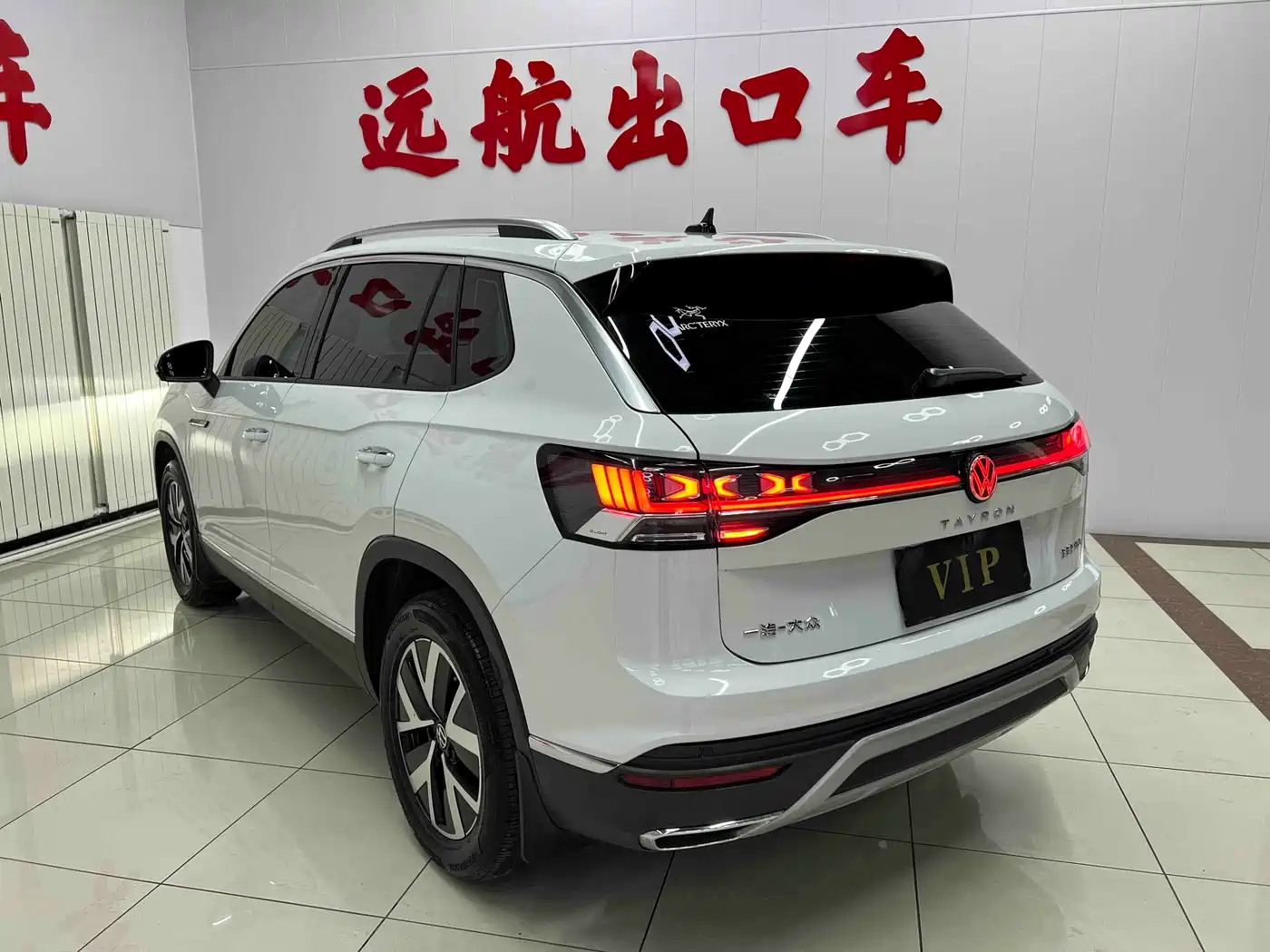 Volkswagen Tayron 2023 280TSI 2WD Luxury Plus Advanced Edition фото 6