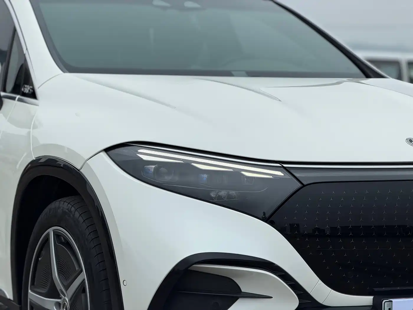 Mercedes-Benz EQS SUV 2023 450 4MATIC Pioneer Edition фото 31