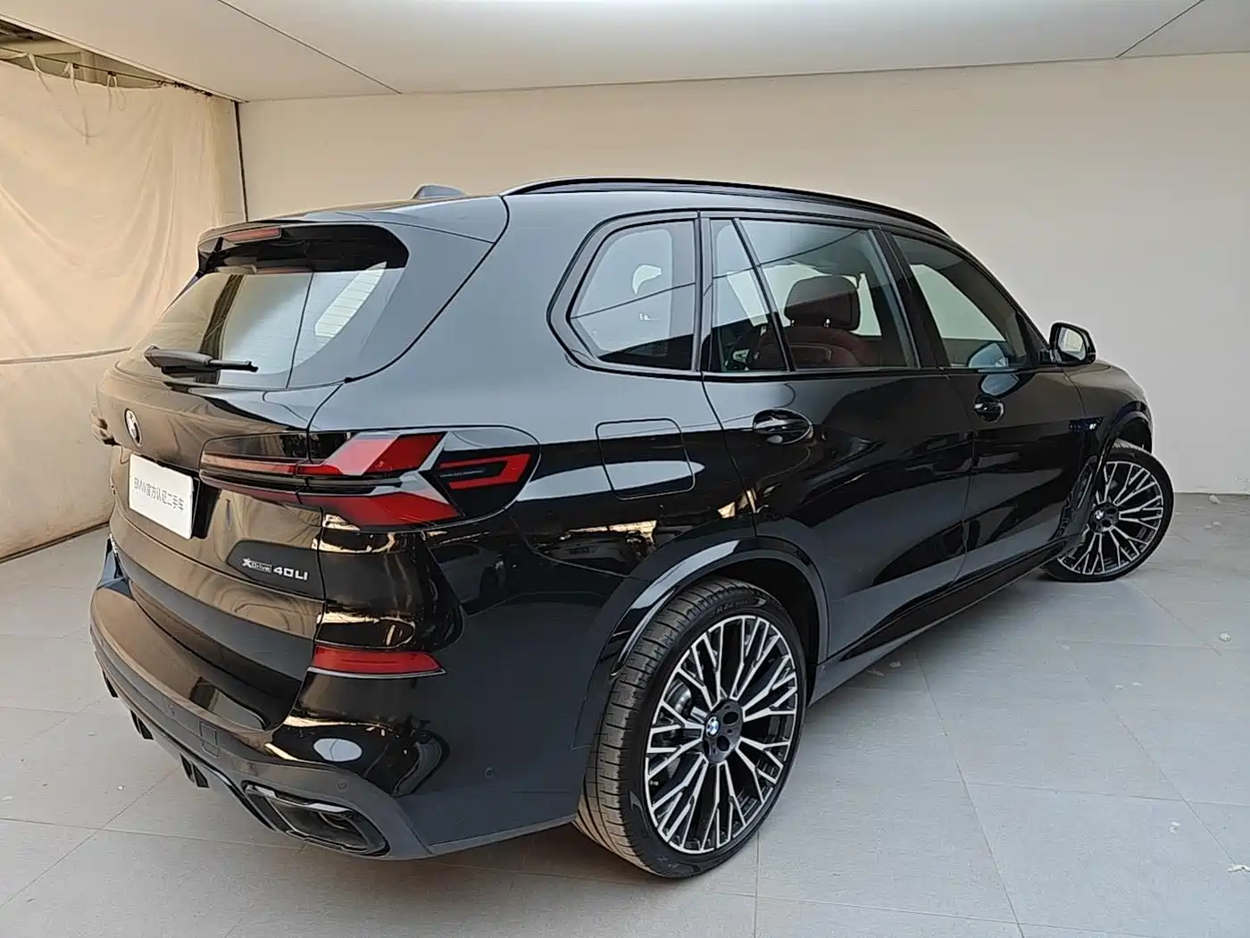 BMW X5 2025 Model xDrive 40Li M Sport Blackout Package фото 9