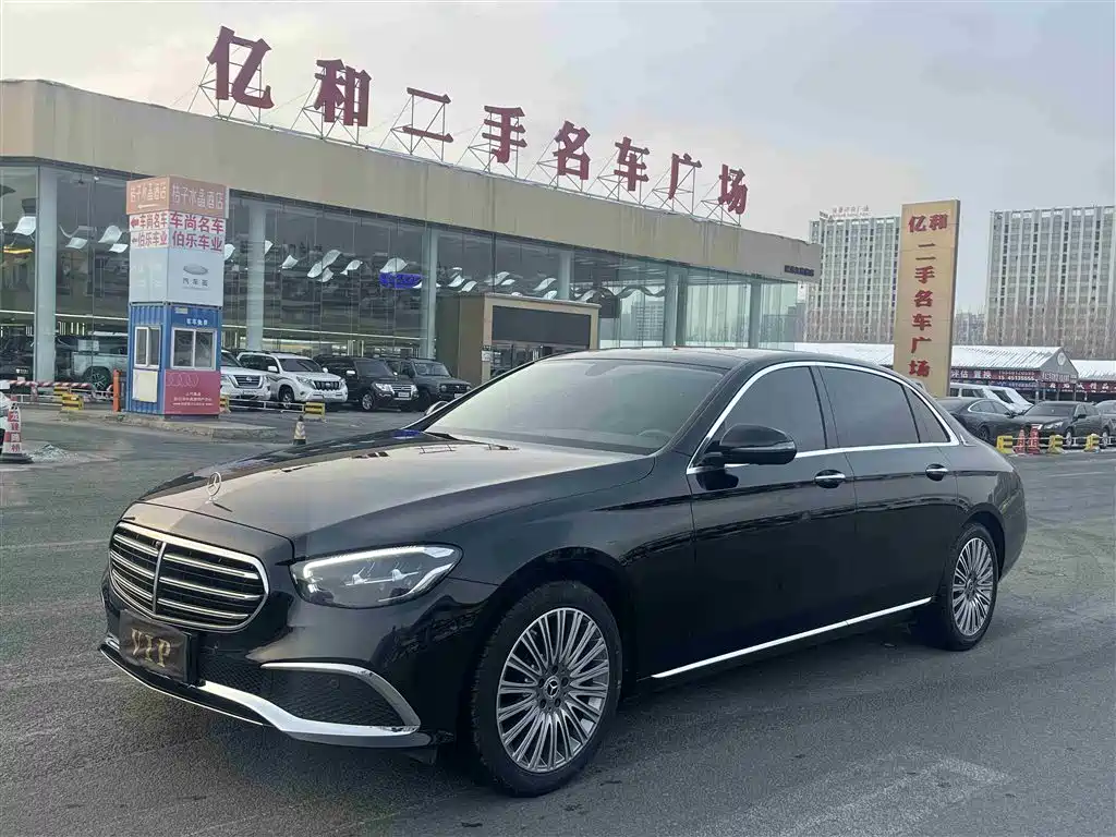  E CLASS