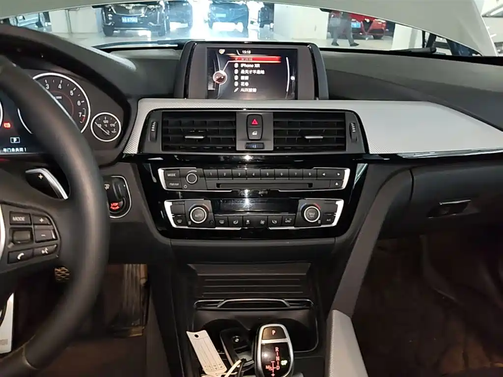 BMW 3 Series 2017 320i M Sport фото 13
