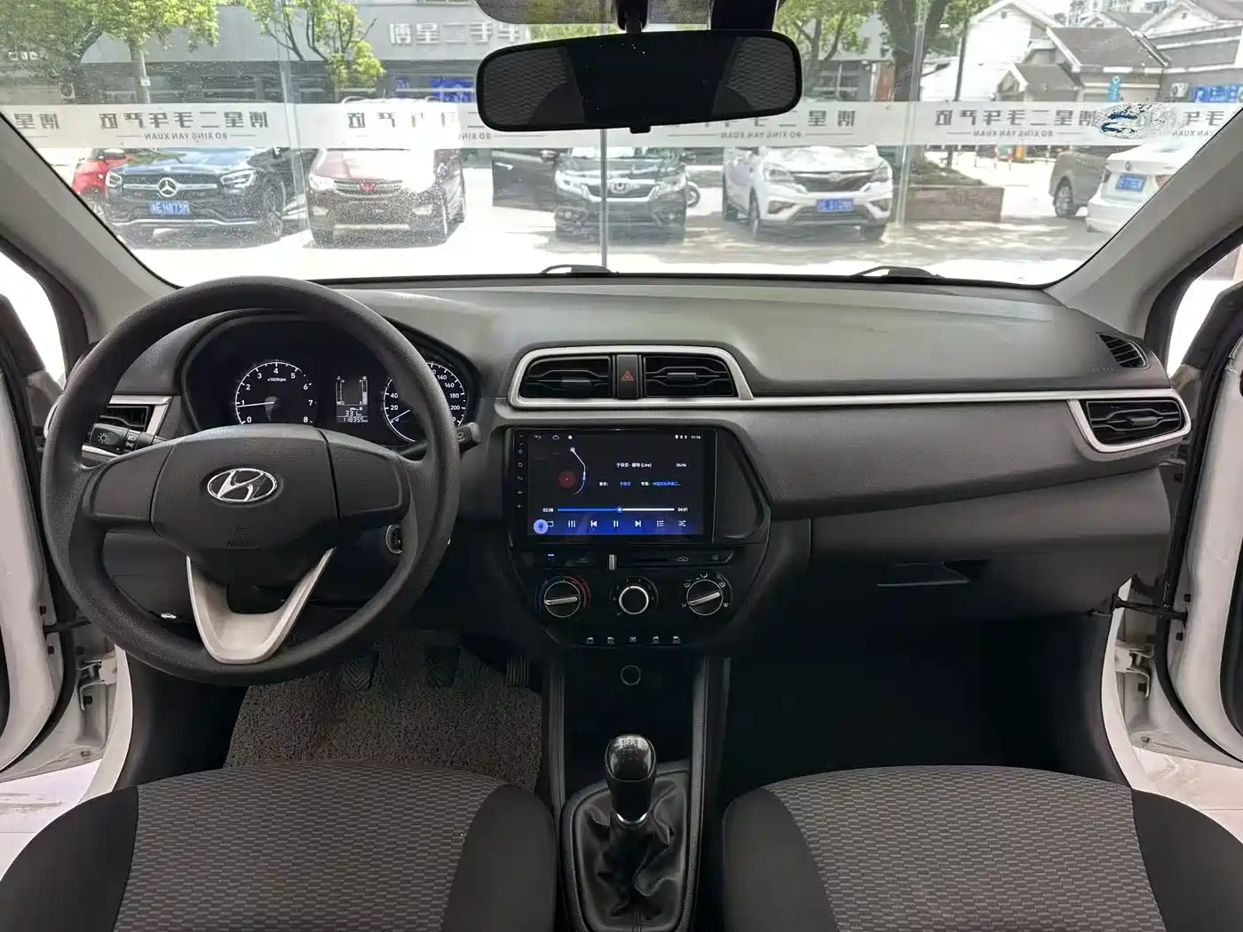 HYUNDAI RENA