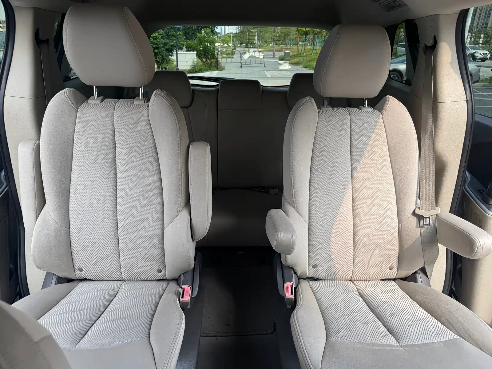 Фото 23 - Buick GL8