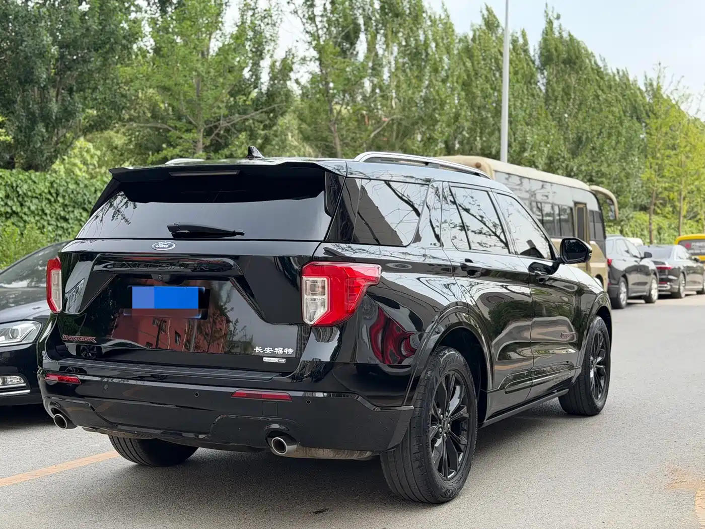 Ford Explorer 2022 EcoBoost 285 AWD 30th Anniversary Edition 7-Seater фото 4