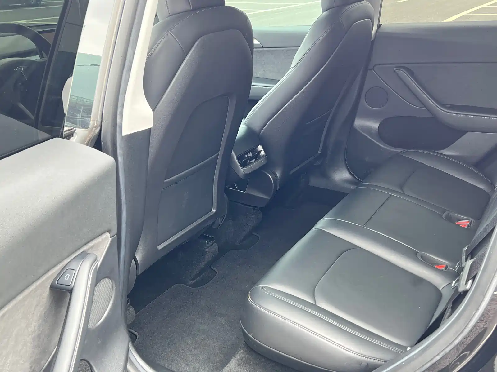Фото 8 - Tesla Model Y
