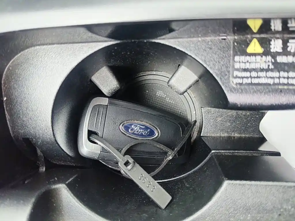 Фото 9 - Ford Mondeo