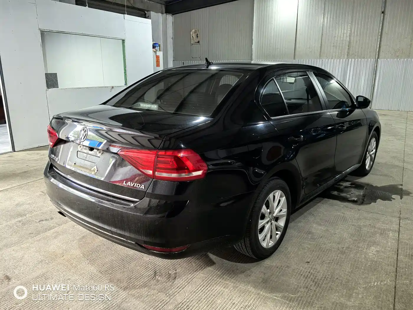 Volkswagen Lavida 2015 1.6L Manual Comfort Edition фото 9