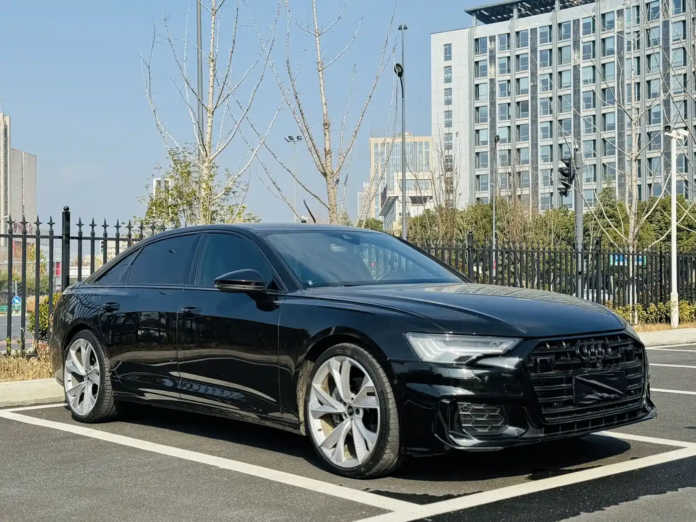 Audi A6L 2023 Facelift 45 TFSI quattro Premium Dynamic фото 3