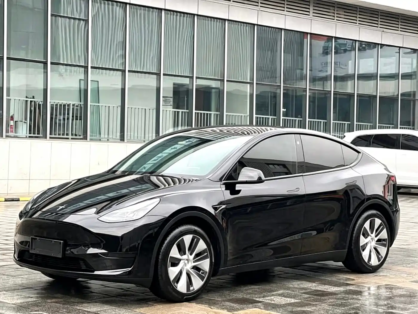  Tesla Model Y 2022 Rear-Wheel Drive Version