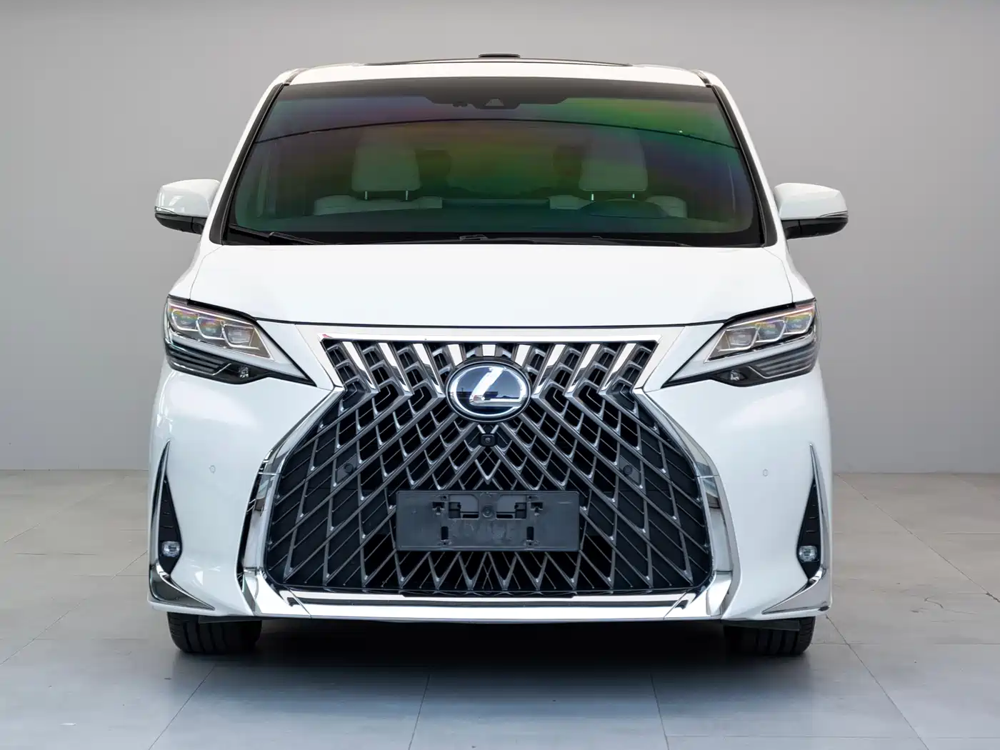 Lexus LM 2020 300h Seven-Seater Elegance Edition