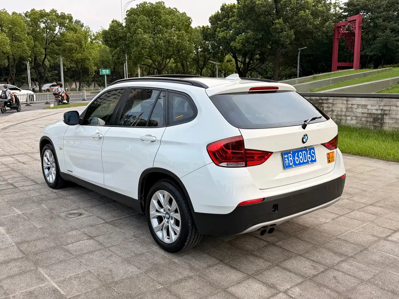 BMW X1 (Import) 2011 2010 xDrive25i