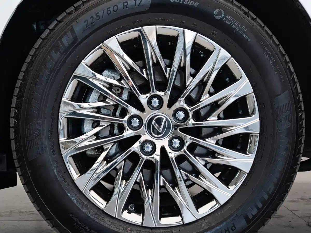 Lexus LM 2020 300h Seven-Seater Elegance Edition фото 19