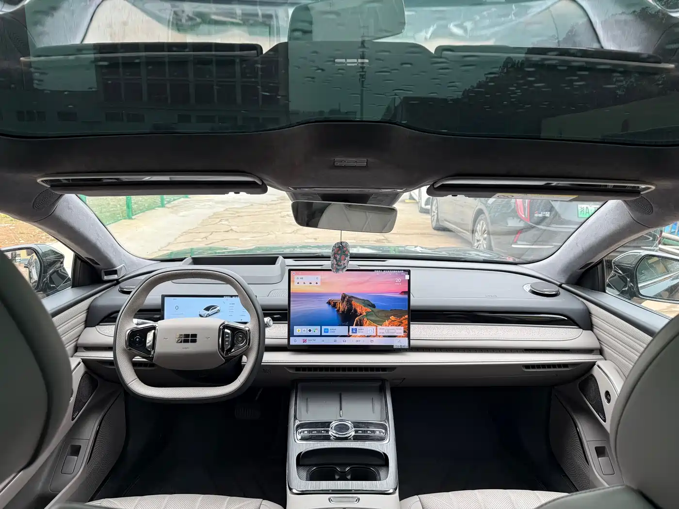 Geely Galaxy Galaxy Xingyao 8 2025 130km EM-i Premium Edition фото 14