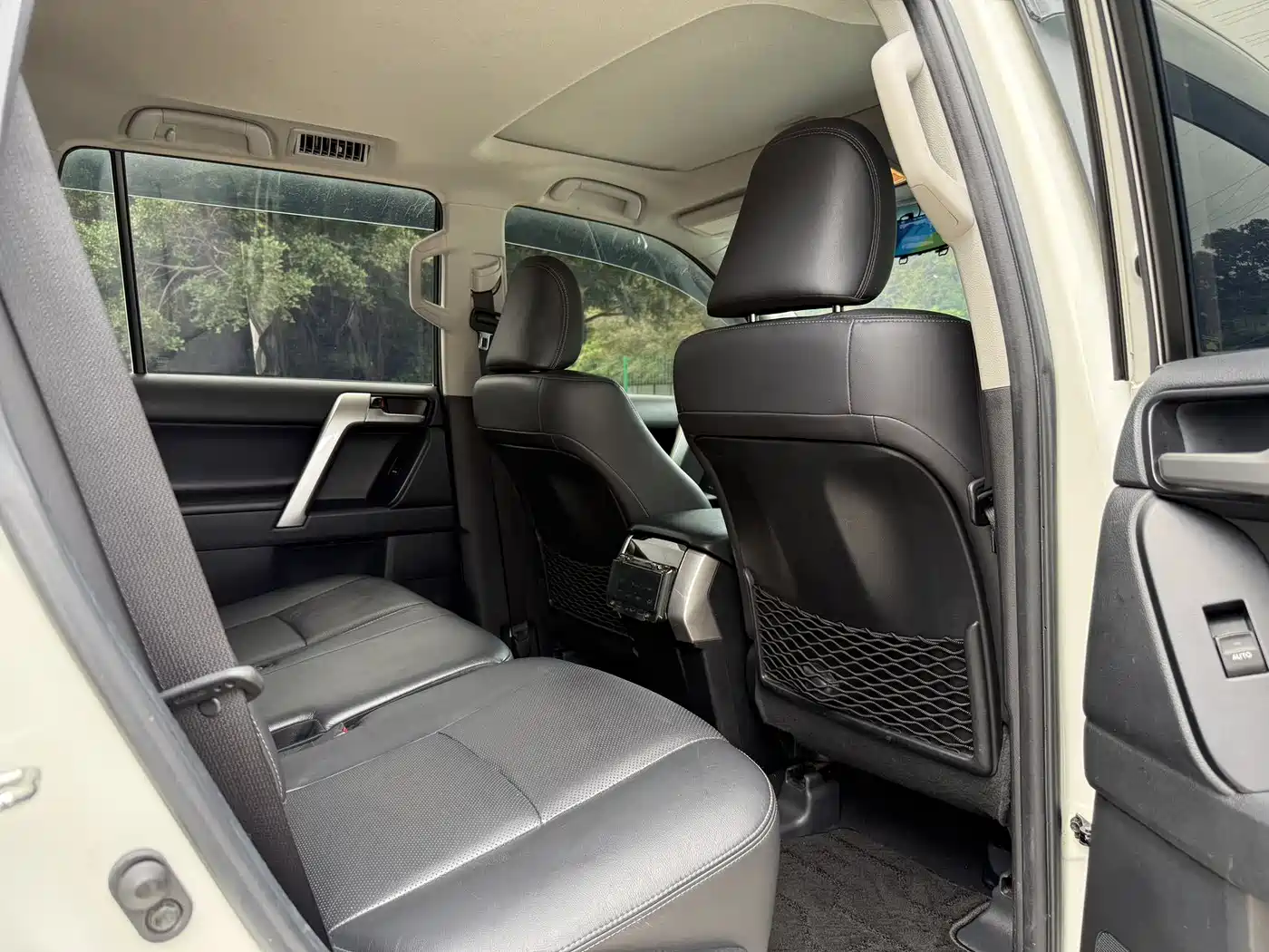 Toyota Prado 2018 3.5L Automatic TX-L Rear-mounted Spare Tire фото 13