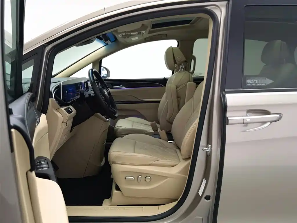 Buick GL8 2023 ES Landmaster Luxury фото 9