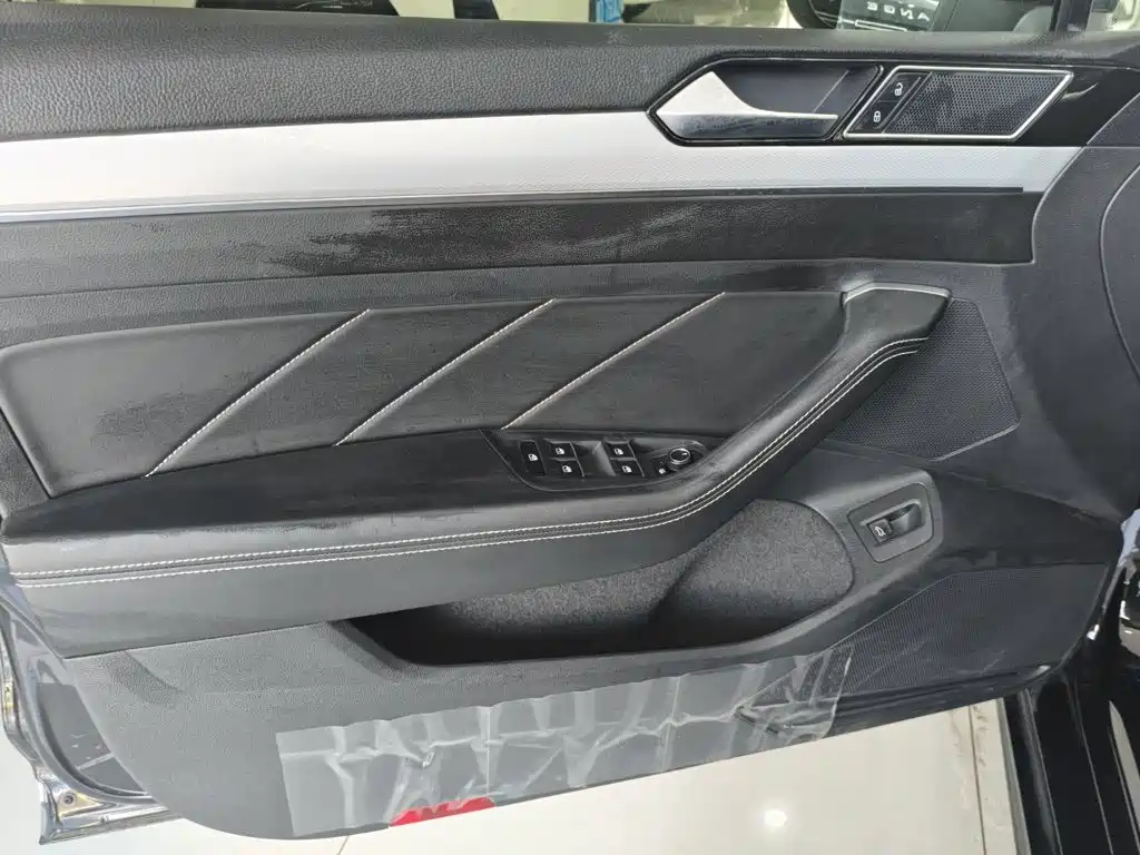 Volkswagen Magotan 2026 2023 Model 2 Million Units Commemorative Edition 280TSI DSG Leading Version