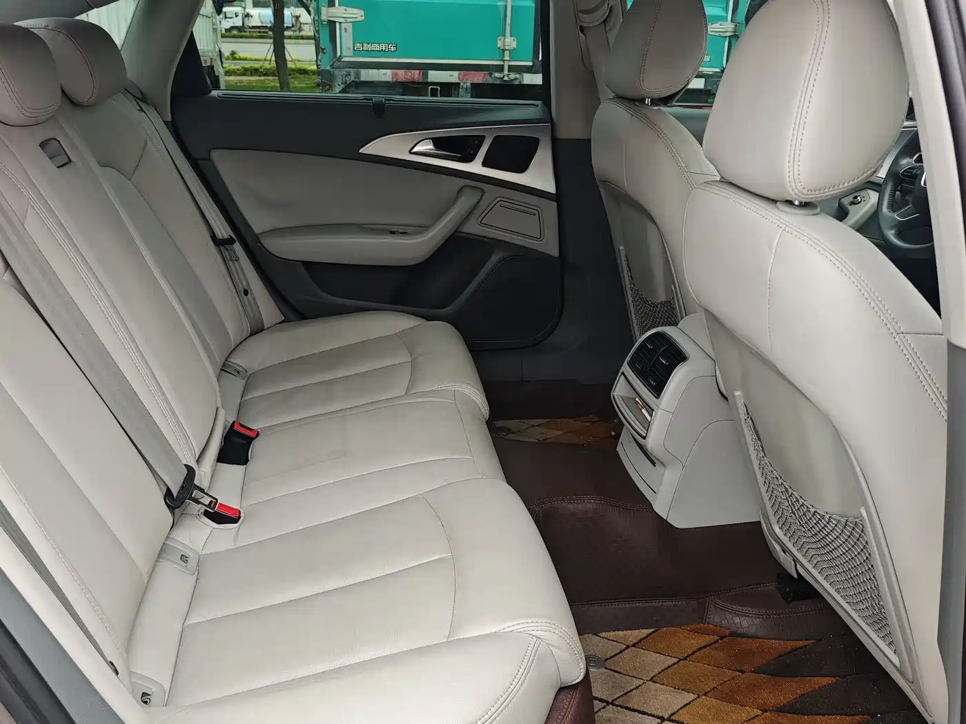 Audi A6L 2012 TFSI Standard фото 11