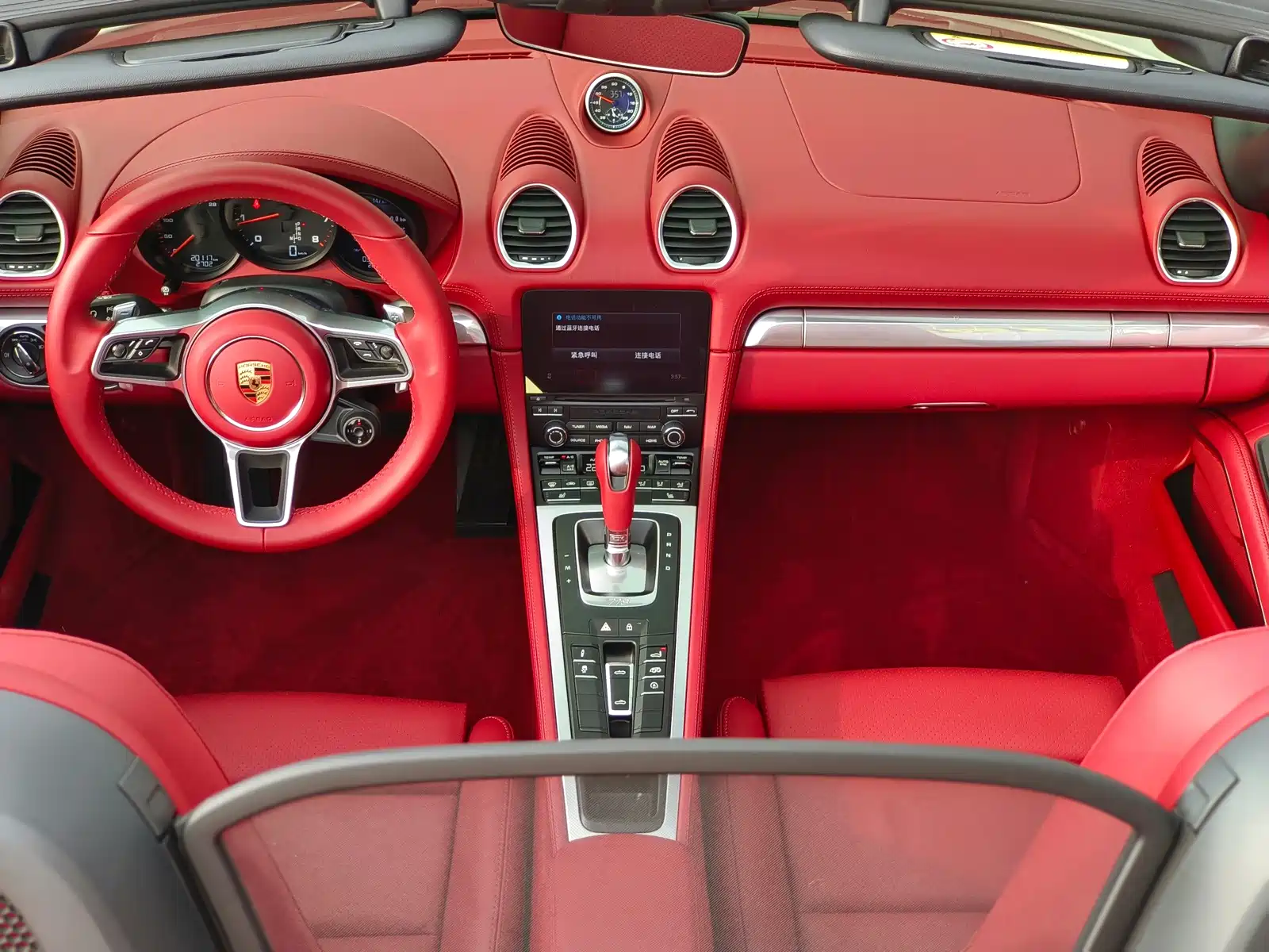 Photo 13 - Porsche 718