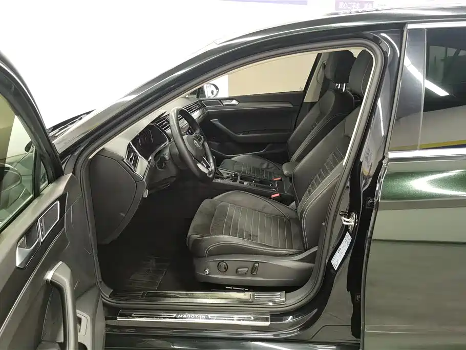 Volkswagen Magotan 2020 380TSI DSG Luxury фото 9