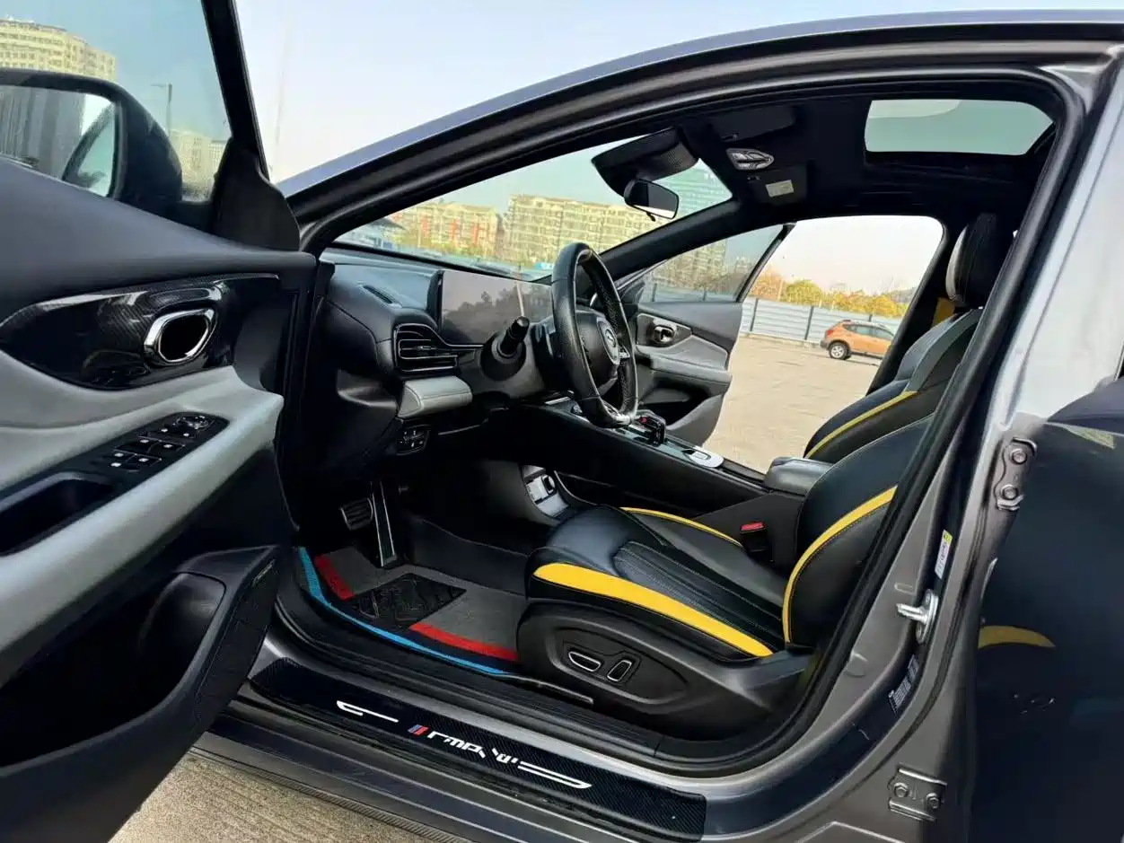 GAC Trumpchi Trumpchi Emkoo 2021 270T DCT J15 Edition фото 4