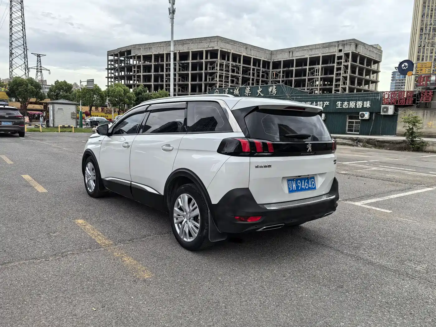 Peugeot 5008 2017 380THP 7-seat Elite Edition фото 4