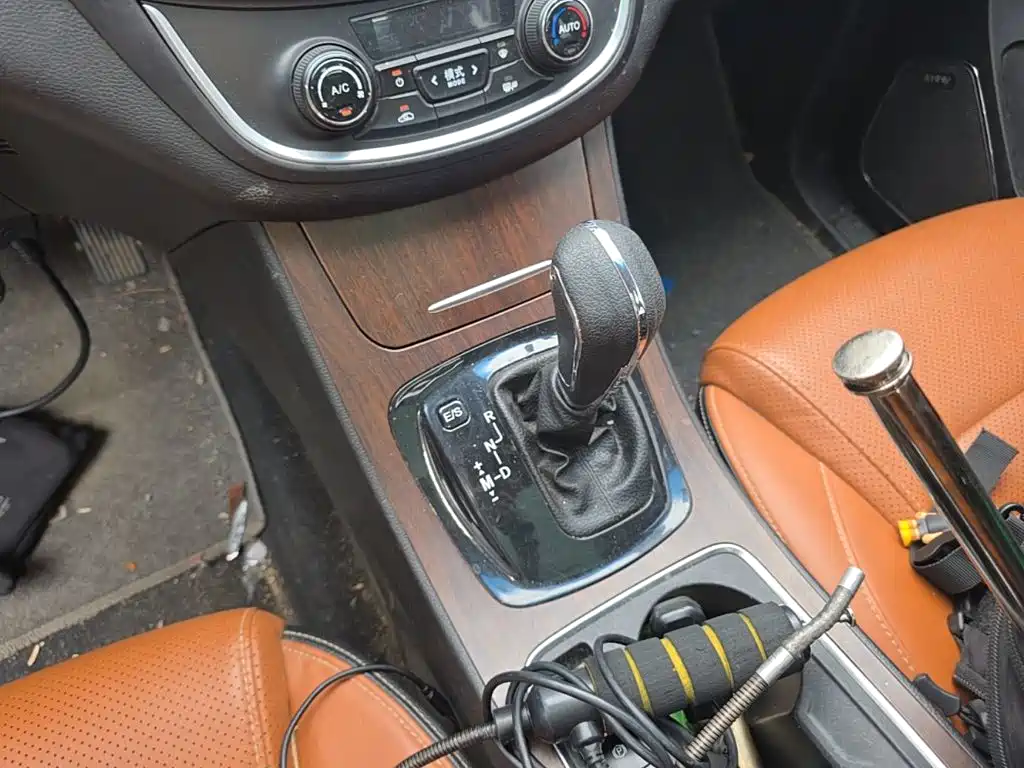 Baojun 560 2017 2017 Rhythm Edition 1.8L iAMT Premium Type