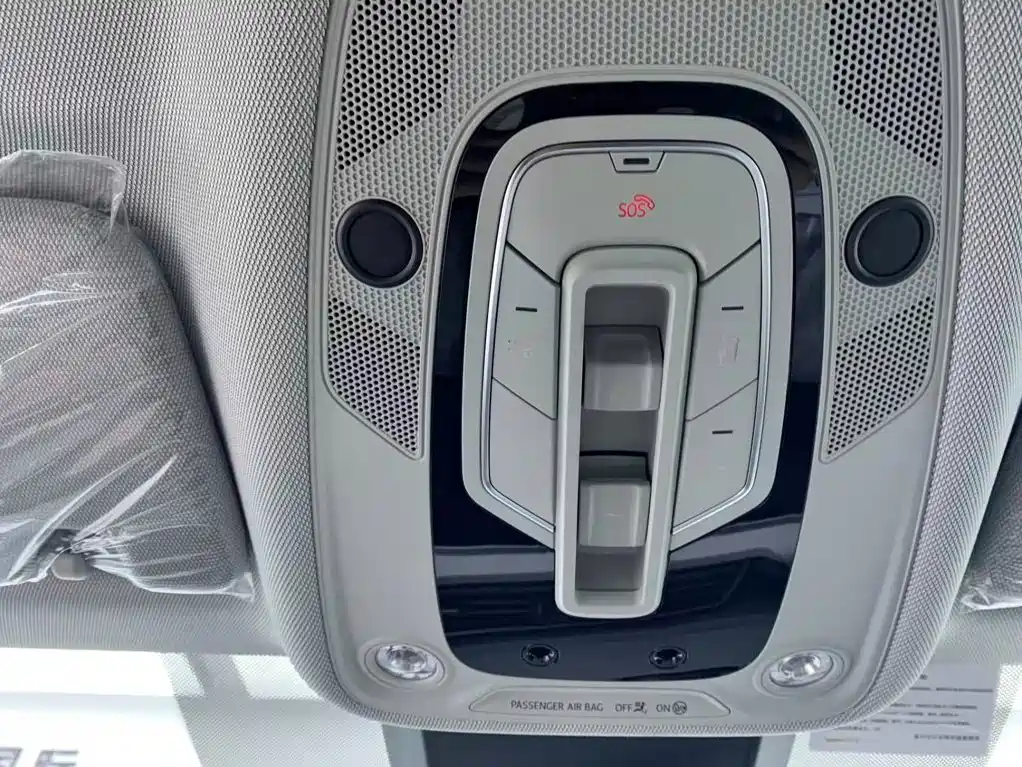 Audi e-tron 2026 2021 50 quattro Luxury