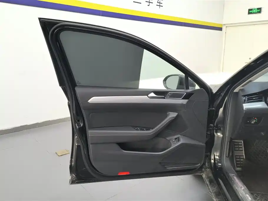 Volkswagen Magotan GTE Plug-in Hybrid 2022 GTE Luxury фото 7